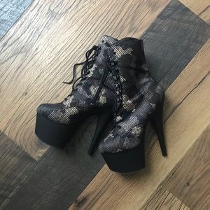 Camo pleaser platform heels- adore